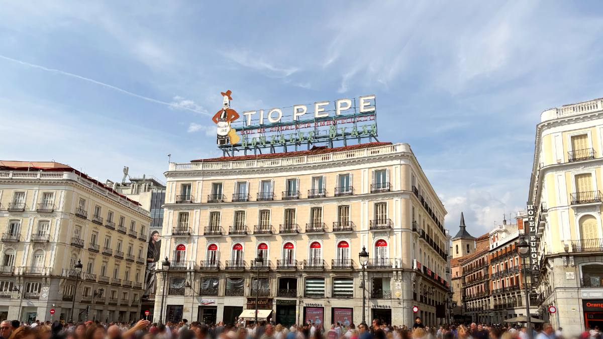 Insegna Tio Pepe Madrid Puerta Sol