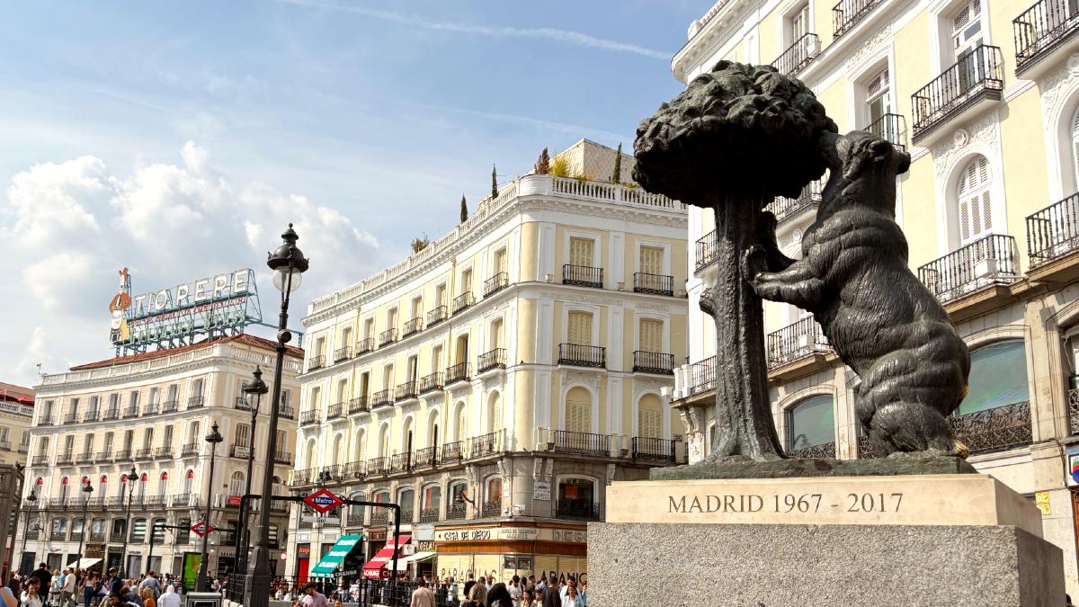 Statua Orso Corbezzolo Madrid